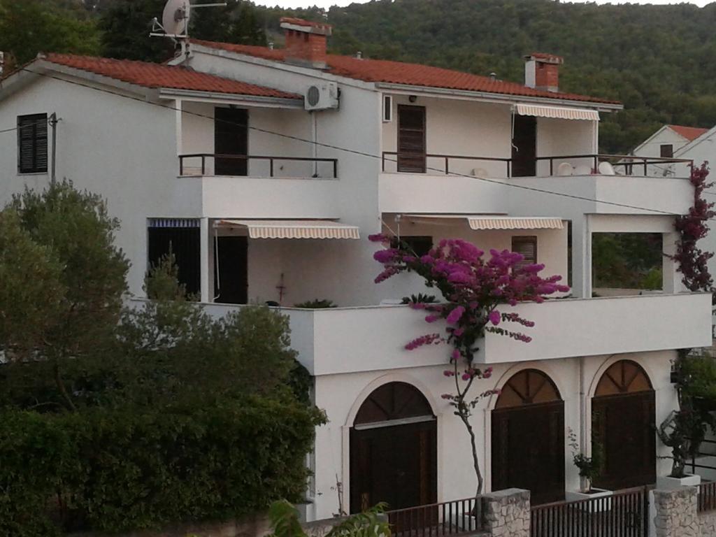 Apartments Villa Zvonimir Slatine Kamer foto