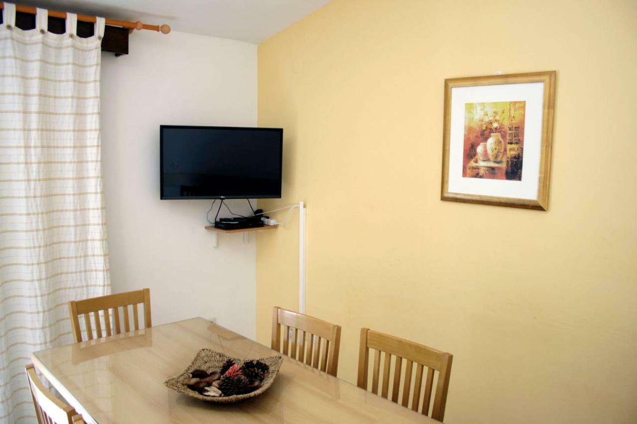 Apartments Villa Zvonimir Slatine Buitenkant foto